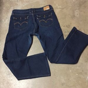 Levi’s- low rise boot cut skinny jean